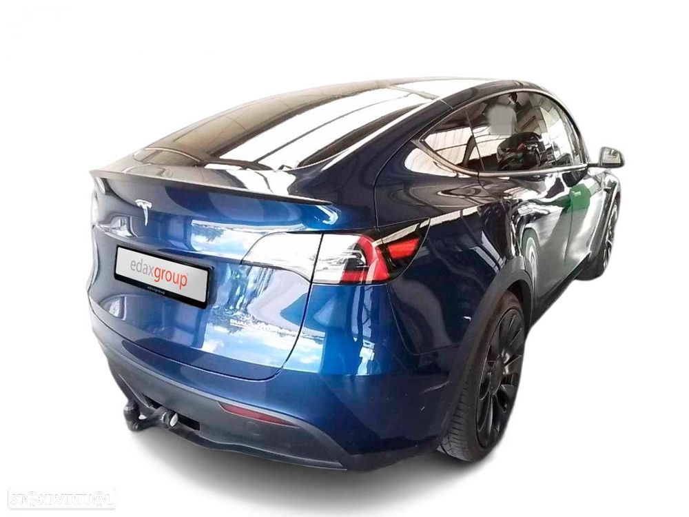 Tesla Model Y Performance Dual Motor AWD - 2