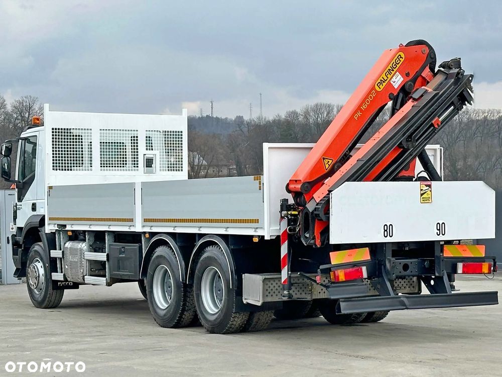Iveco TRAKKER 360 * SKRZYNIA 6,80 m + PK 16002 B + PILOT / 6x4 - 6