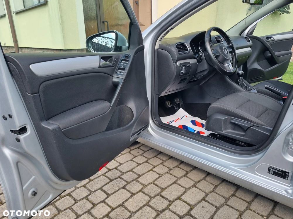 Volkswagen Golf 1.6 TDI DPF Comfortline - 15