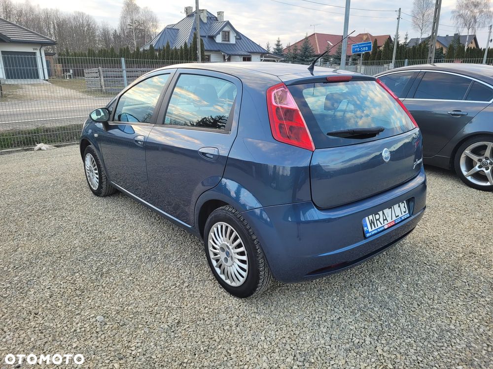 Fiat Grande Punto - 4