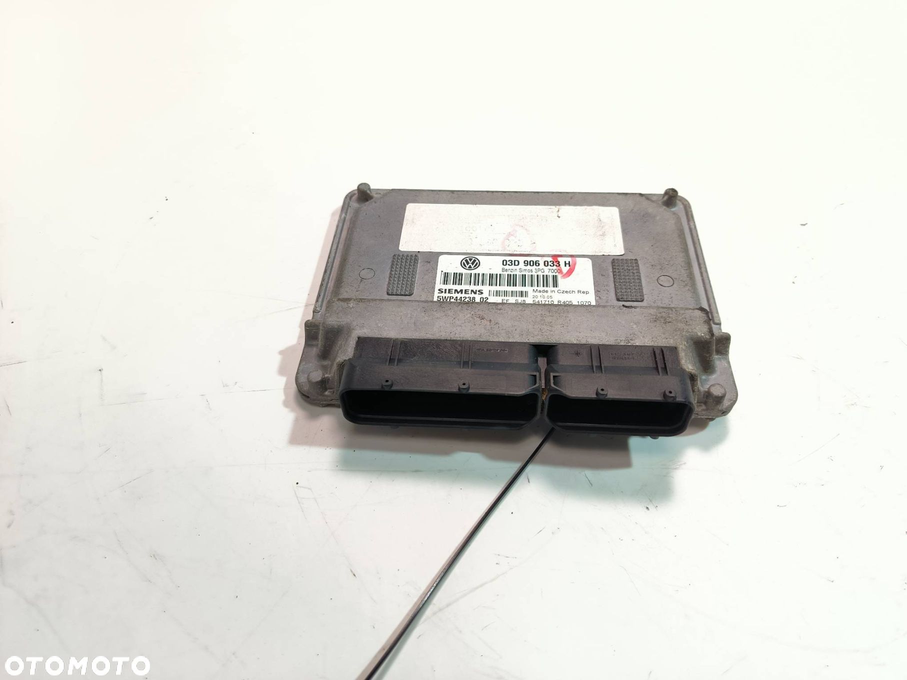 KOMPUTER SILNIKA ECU VOLKSWAGEN FOX I 03D906033H - 1