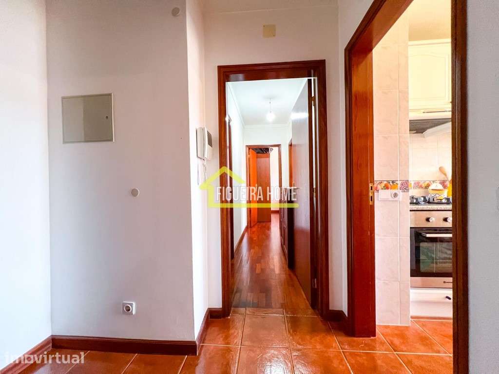Chegou a Hora de Deixar a Renda? Conheça Este T2 no Centro da Figue... - Grande imagem: 4/24