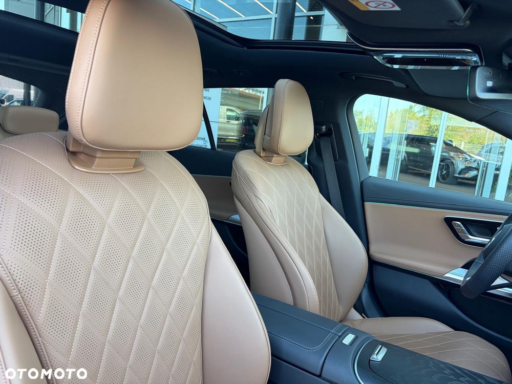 Mercedes-Benz Klasa E 300 de PHEV 4-Matic AMG 9G-Tronic - 25