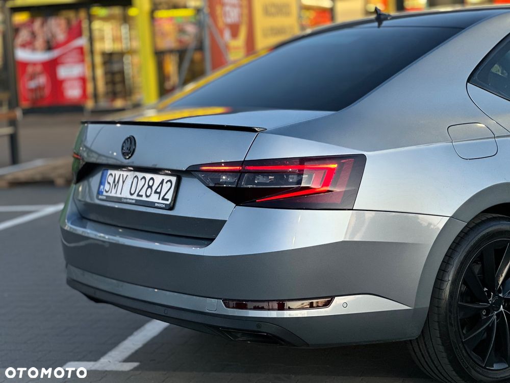 Skoda Superb 2.0 TDI Sportline DSG - 7