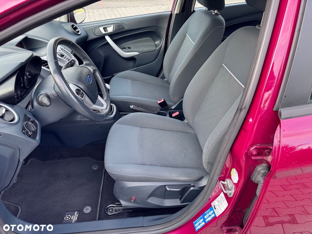 Ford Fiesta 1.25 Champions Edition - 14