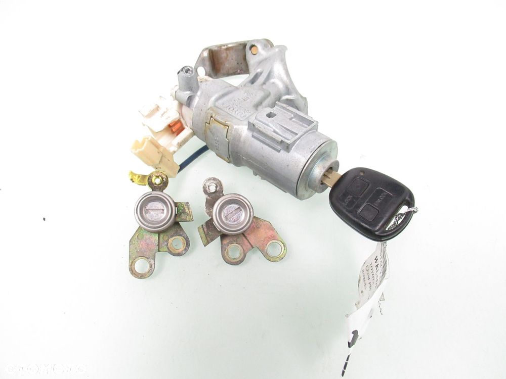 STACYJKA WKŁADKI TOYOTA YARIS I 45020521 - 1