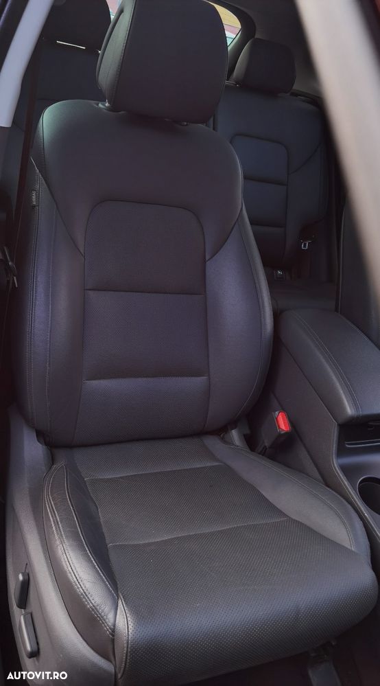 Hyundai Tucson 2.0 CRDI 4WD Automatik Premium - 11