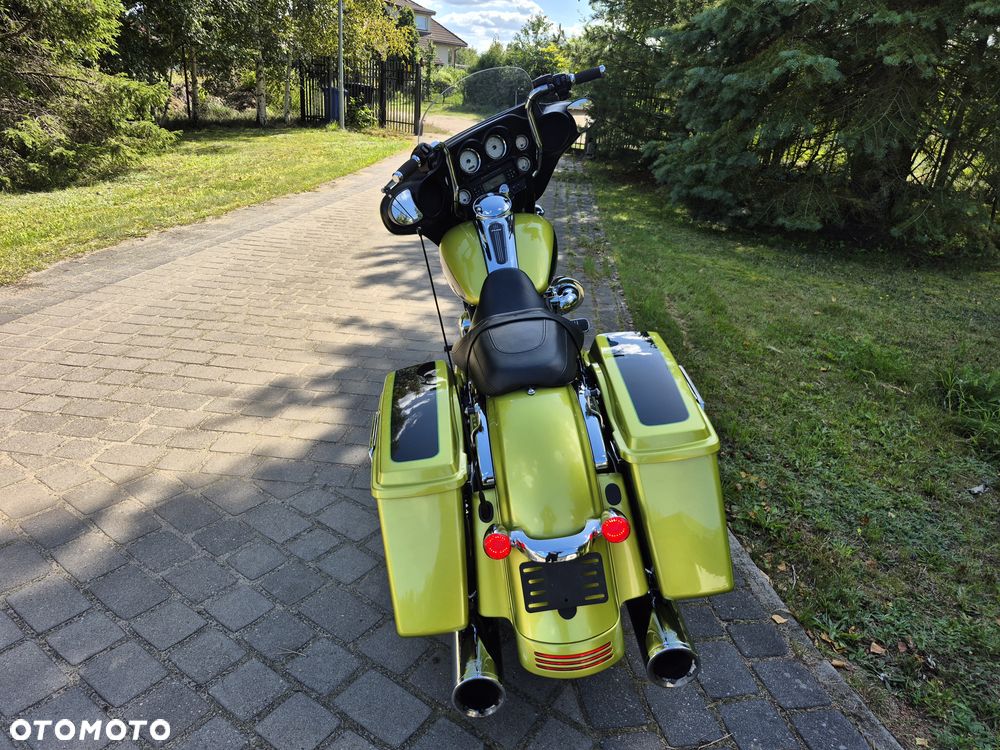 Harley-Davidson Touring Street Glide - 4