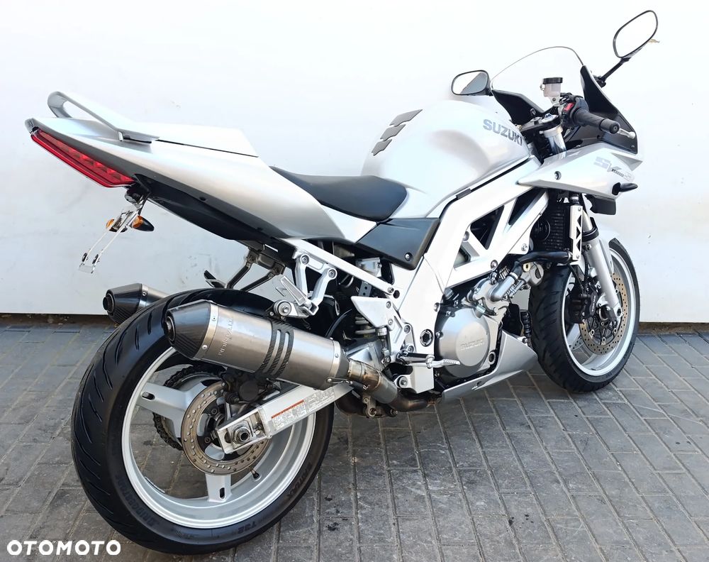 Suzuki SV - 6