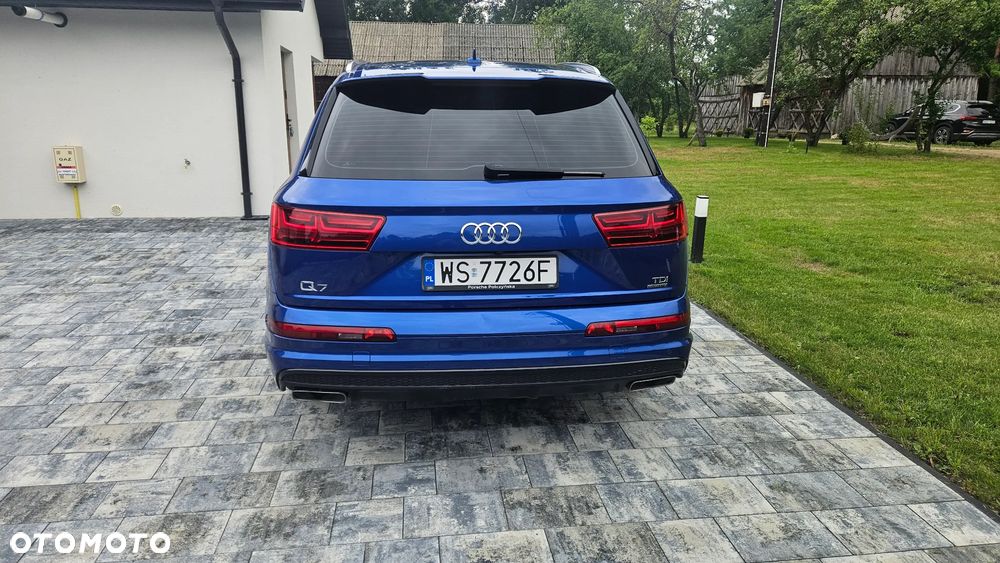 Audi Q7 - 17