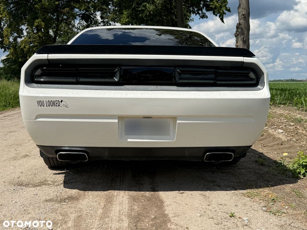 Dodge Challenger - 5