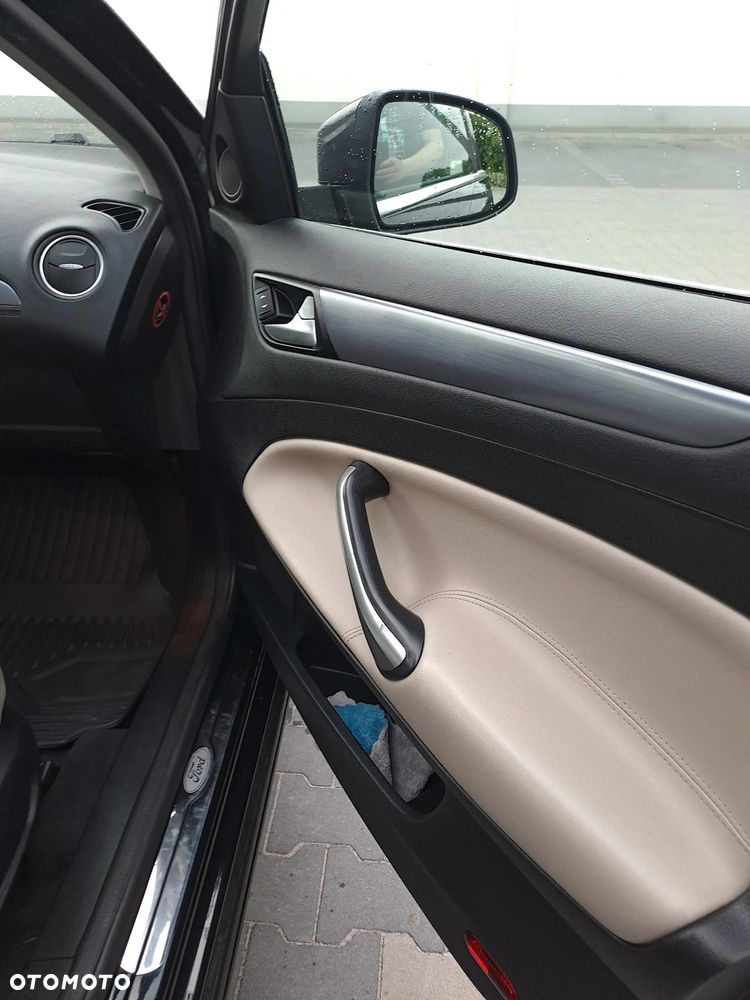 Ford Mondeo 2.0 TDCi Titanium - 28