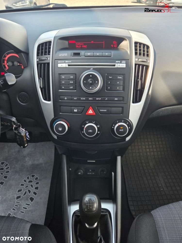 Kia Ceed - 15