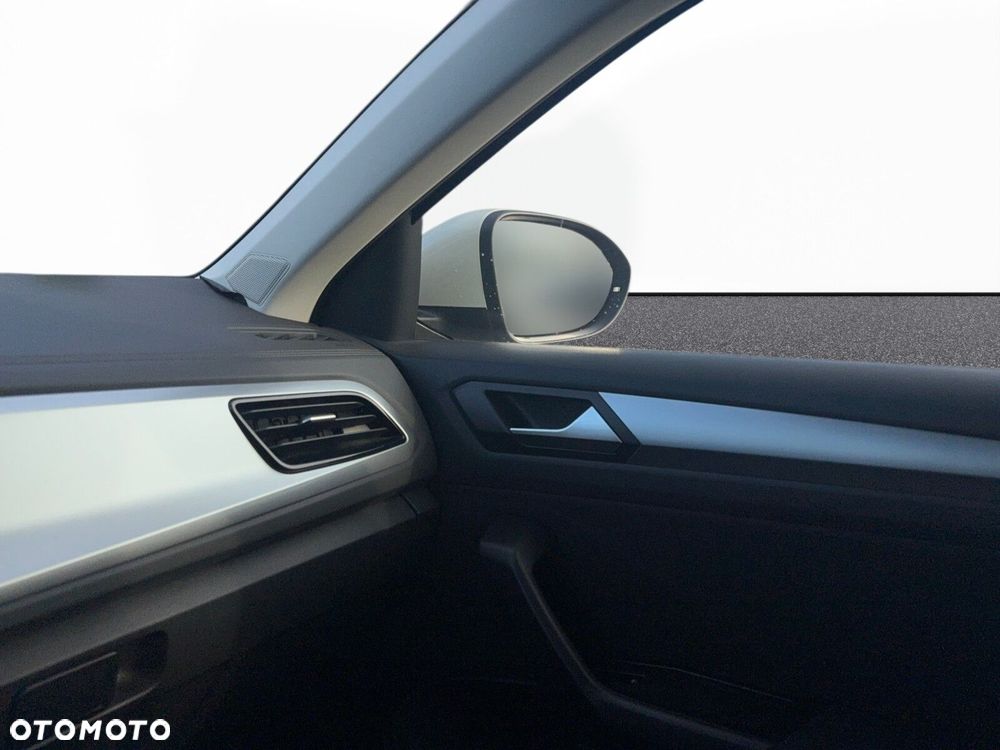 Volkswagen T-Roc - 28