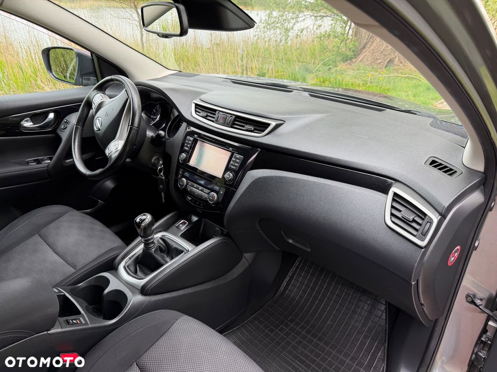Nissan Qashqai - 11