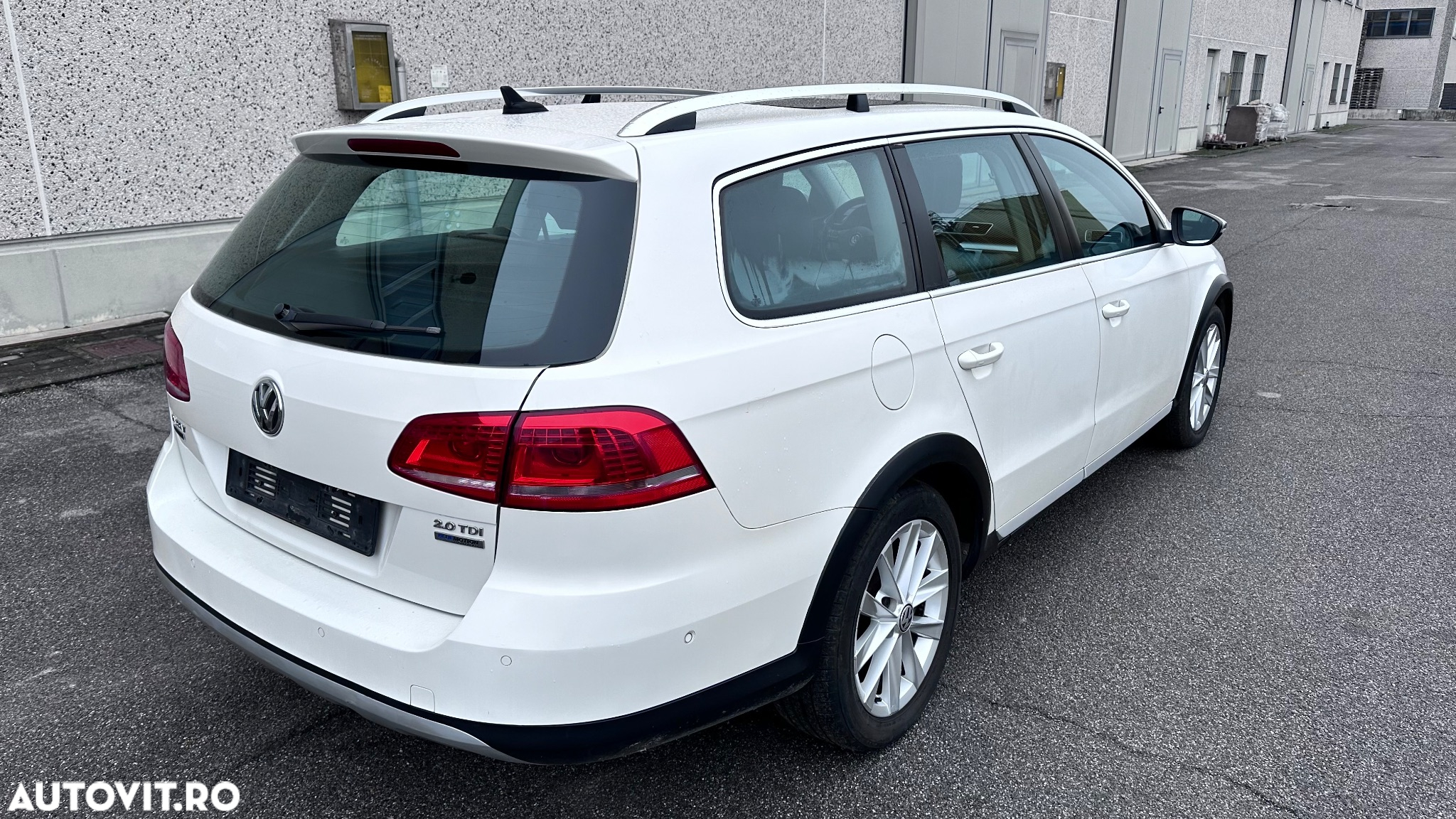 Volkswagen Passat Alltrack 2.0 TDI BlueMotion Technology - 9