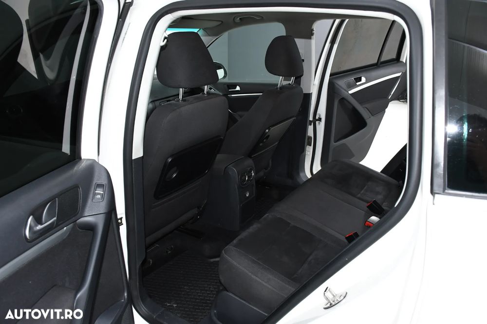 Volkswagen Tiguan 2.0 TDI DPF BlueMotion Technology Cup Sport & Style - 15
