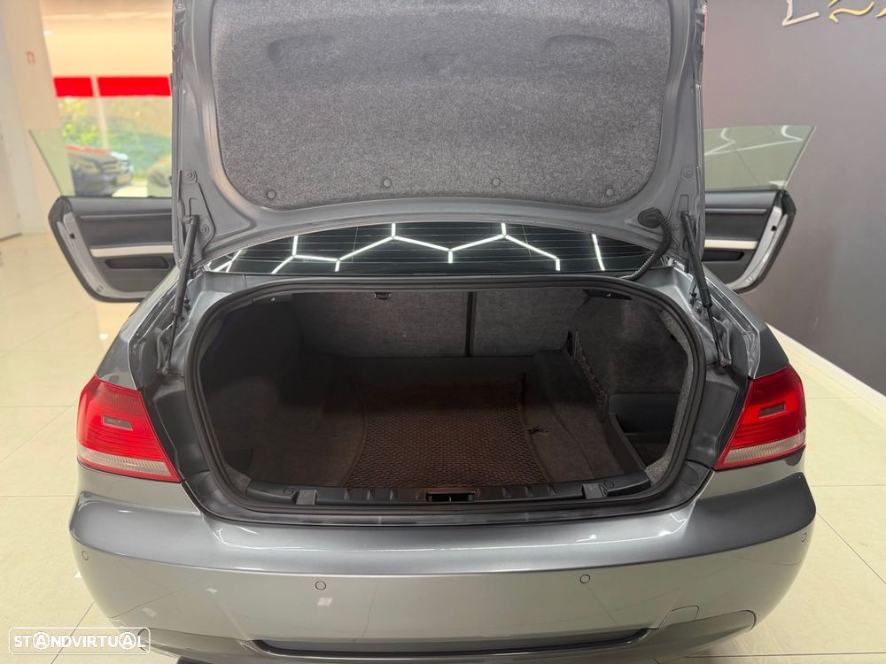 BMW 320 d Coupe - 9