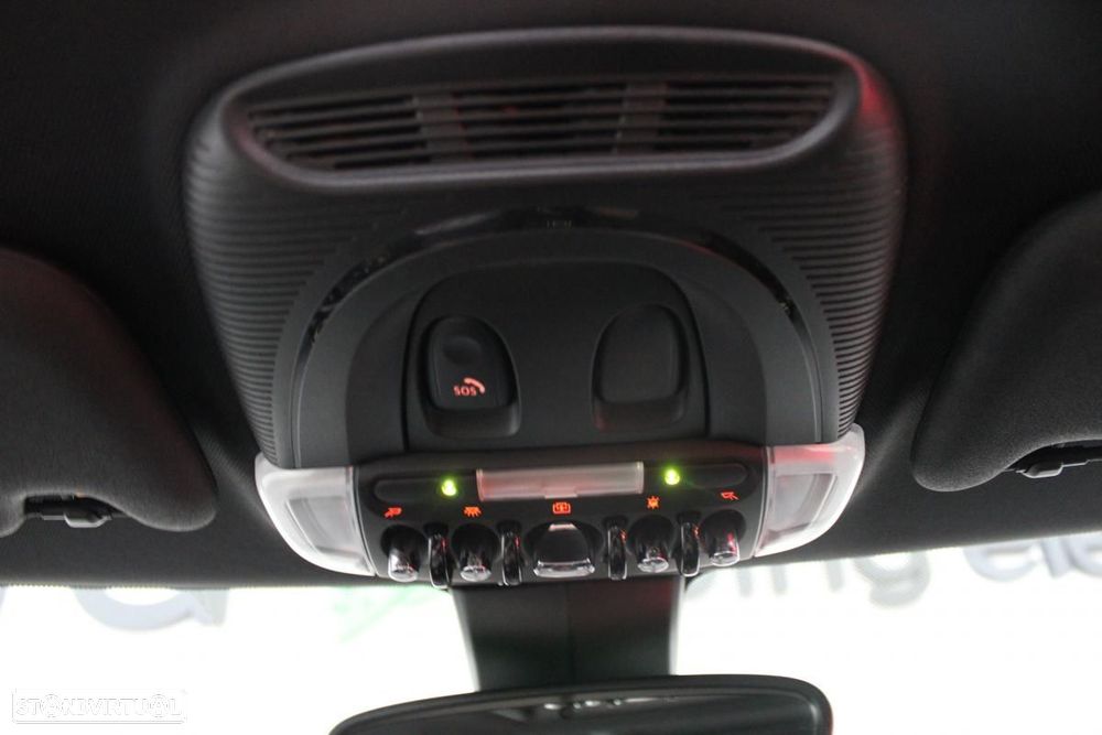 MINI 3 Portas Cooper SE - 28