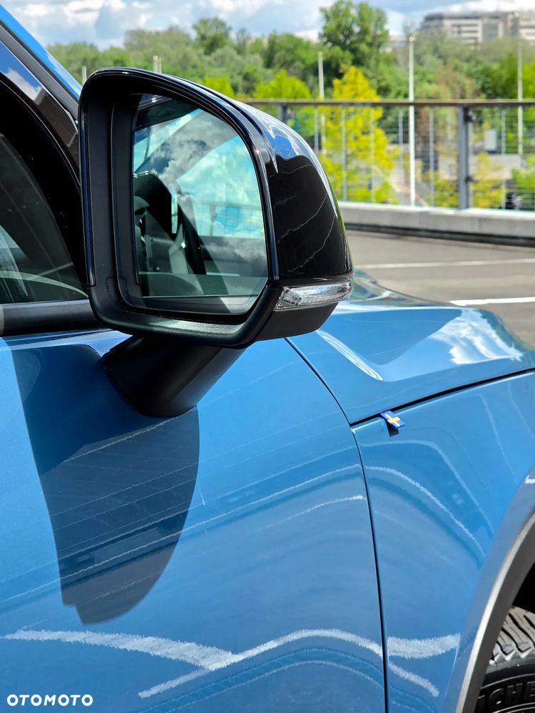Volvo XC 40 B3 Ultra Dark - 12