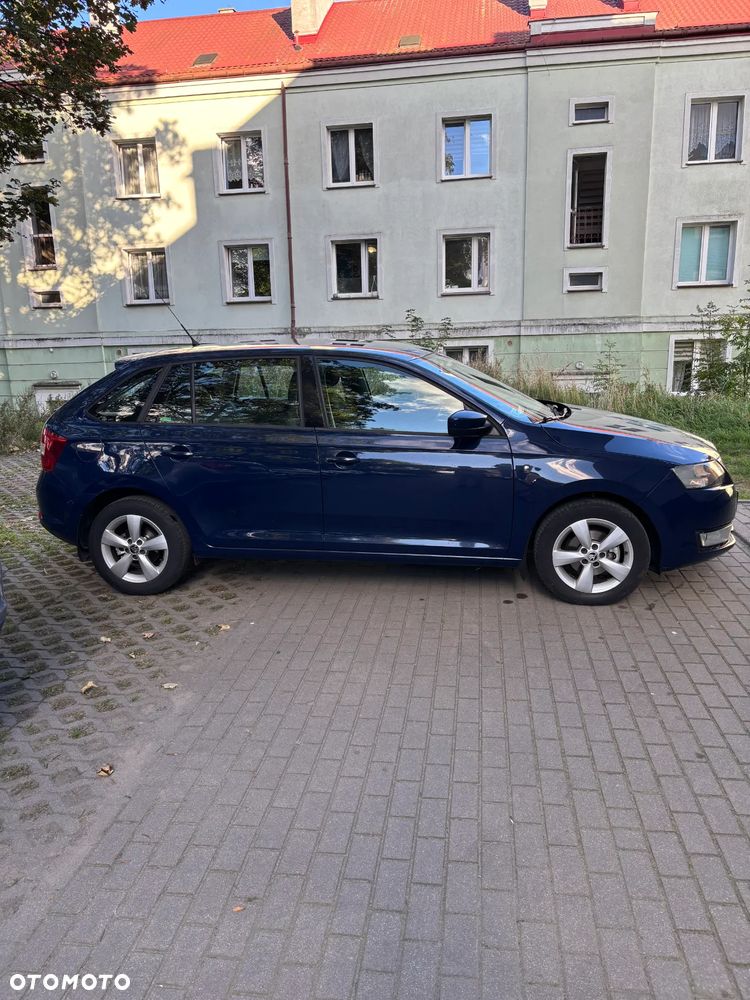 Skoda RAPID 1.2 TSI Active - 7