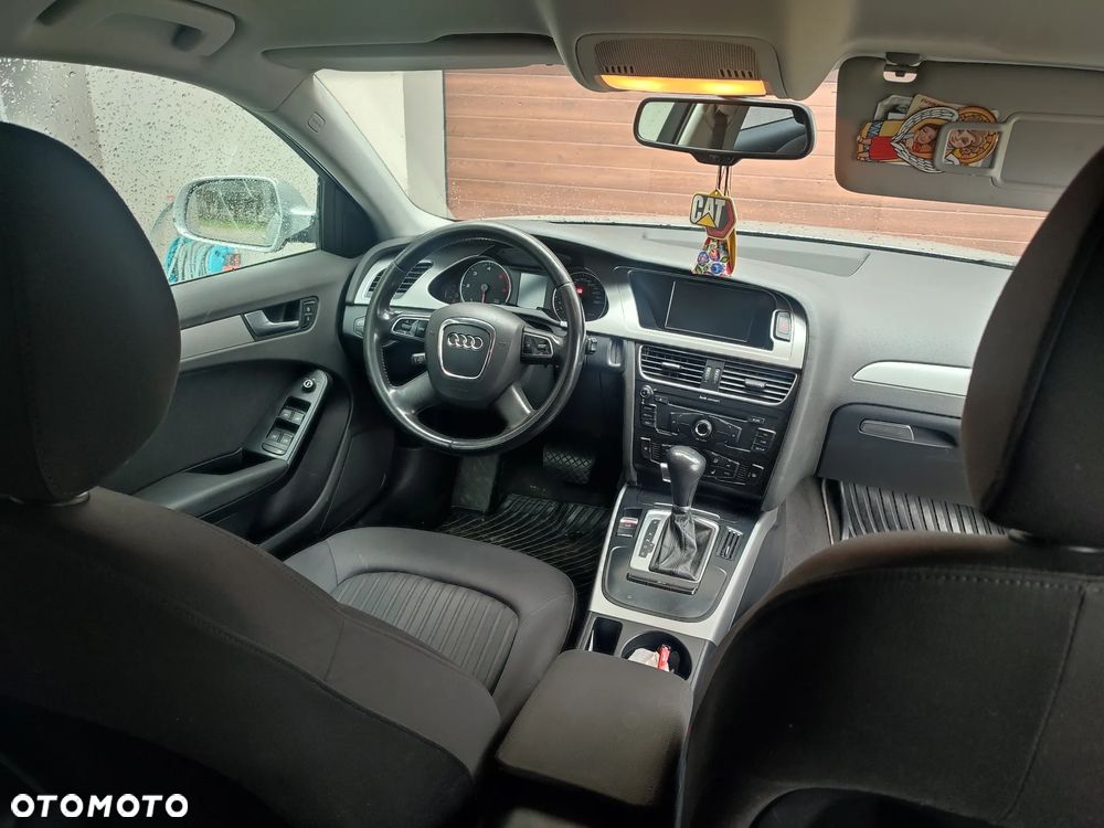 Audi A4 Avant 2.0 TDI Multitronic - 6