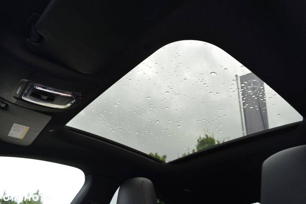 Mercedes-Benz CLA - 27