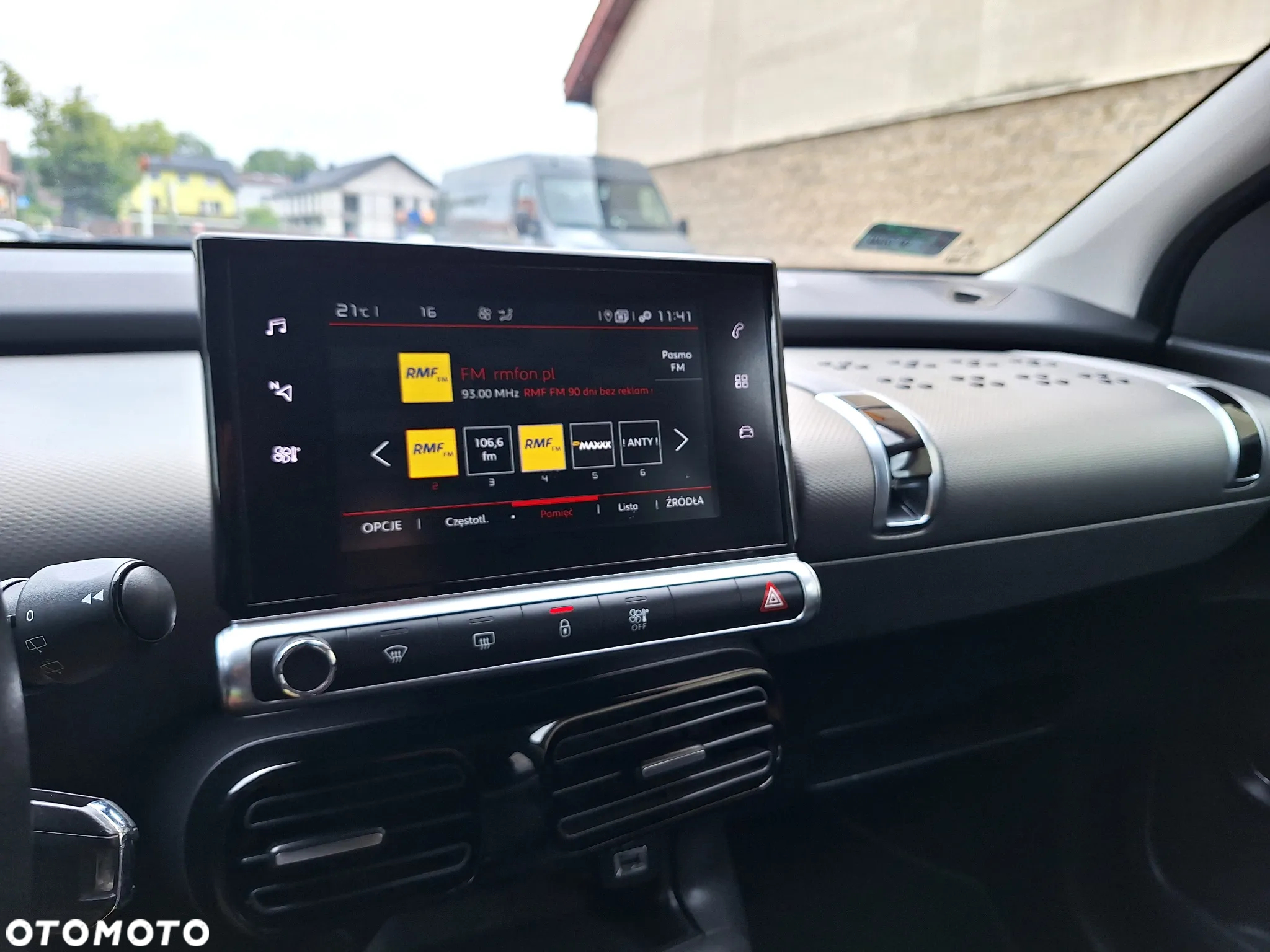Citroën C4 Cactus 1.2 PureTech Shine S&S - 8