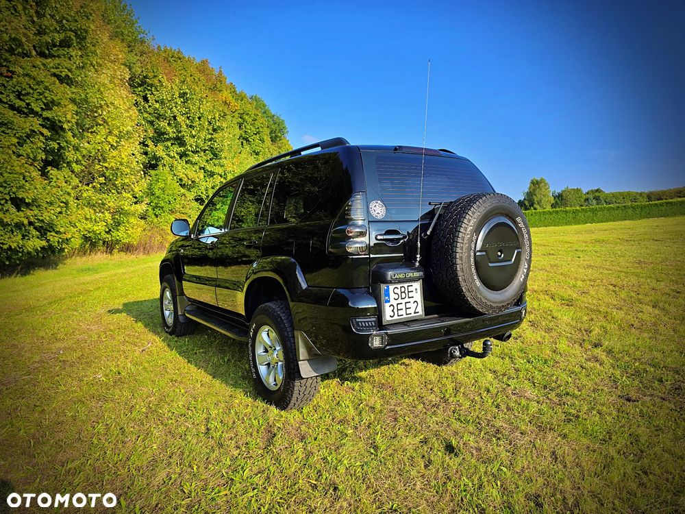 Toyota Land Cruiser - 4