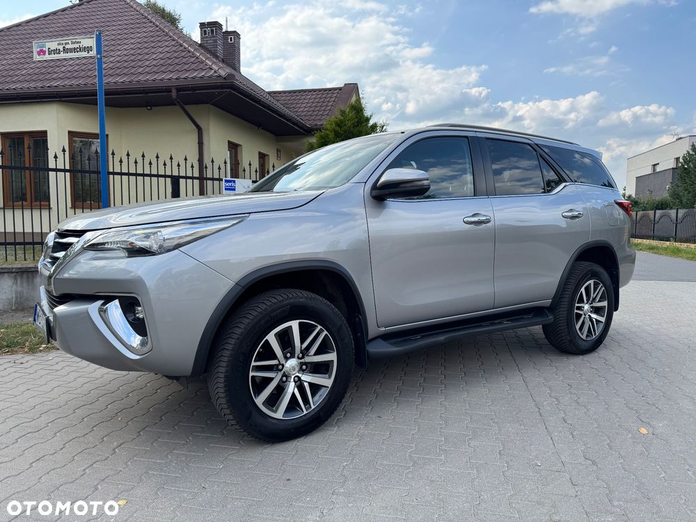 Toyota Fortuner - 3