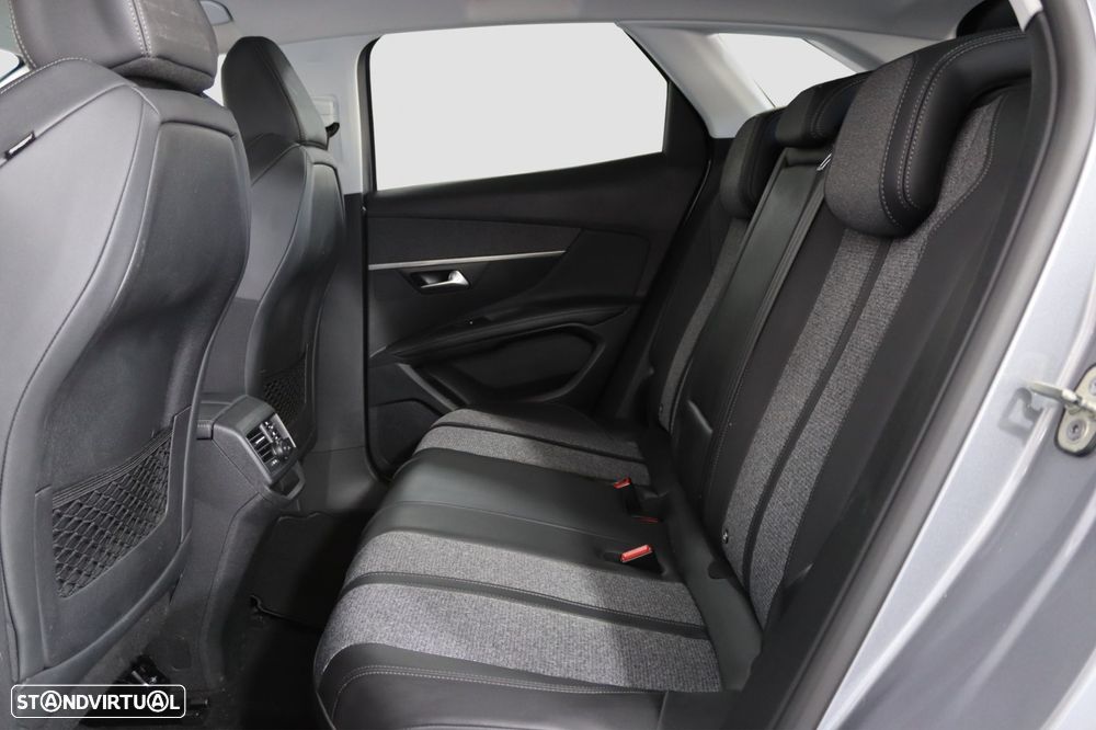 Peugeot 3008 1.2 PureTech Allure EAT8 - 12