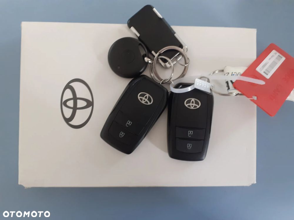 Toyota Corolla - 23