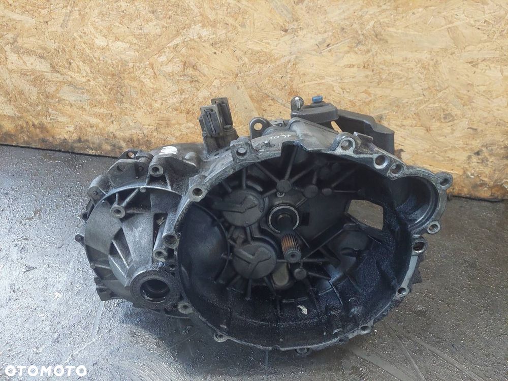 SKRZYNIA BIEGÓW VOLVO S80 I 2.4 D5 MANUAL 5 BIEGÓW 1023746 - 1