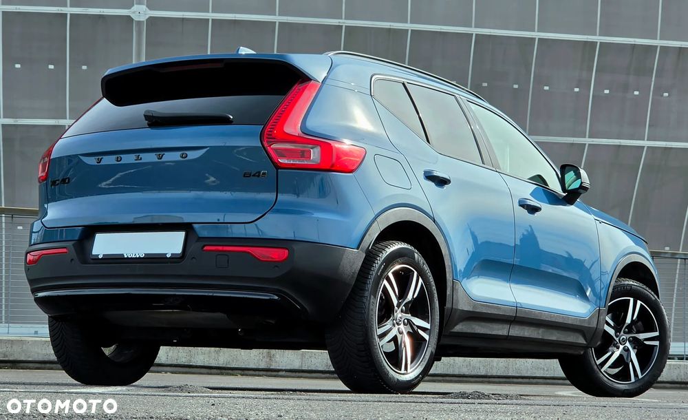 Volvo XC 40 B4 AWD Ultimate Dark - 18