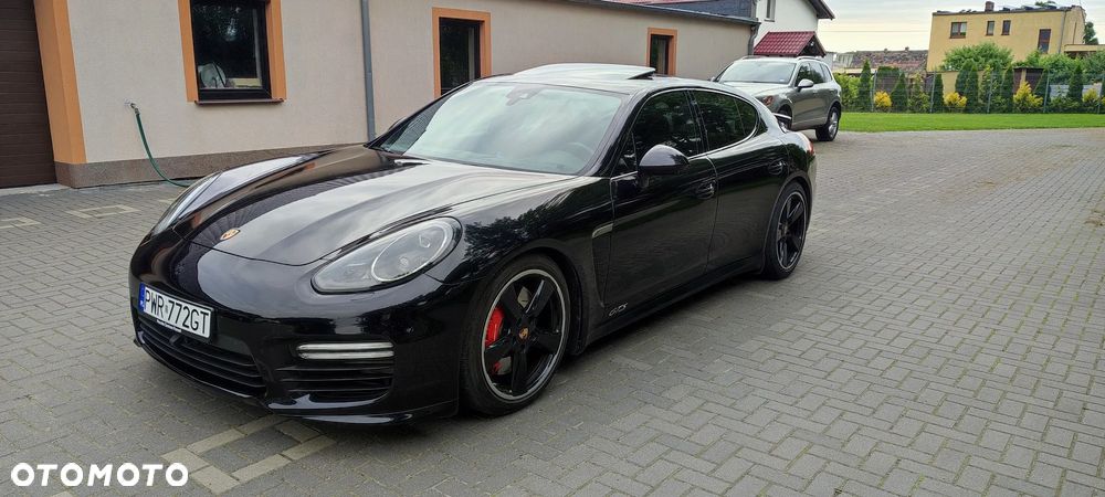 Porsche Panamera GTS - 2