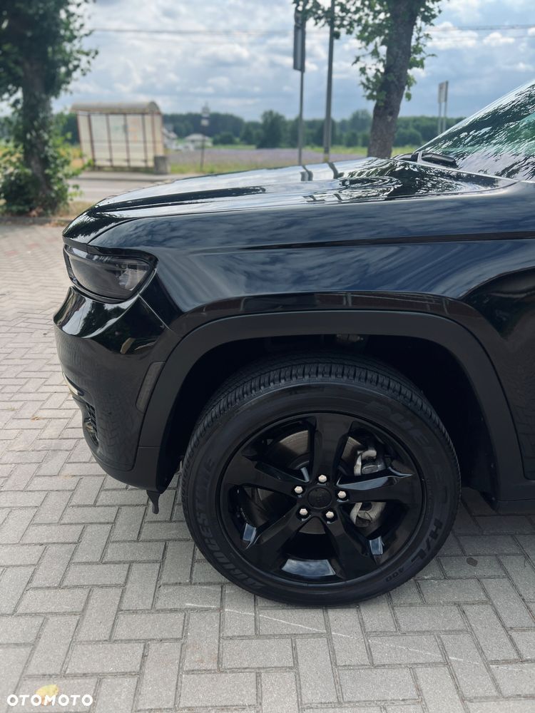 Jeep Grand Cherokee - 9