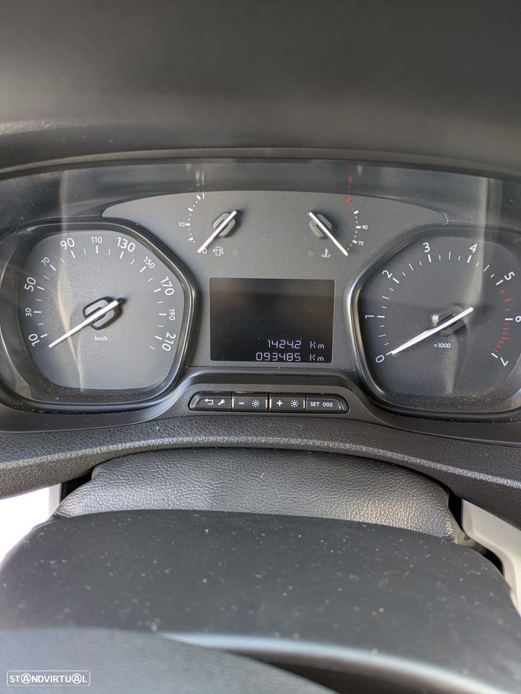 Toyota Proace Verso 1.5 D-4D L1 1.0T Comfort 9L PDL - 4