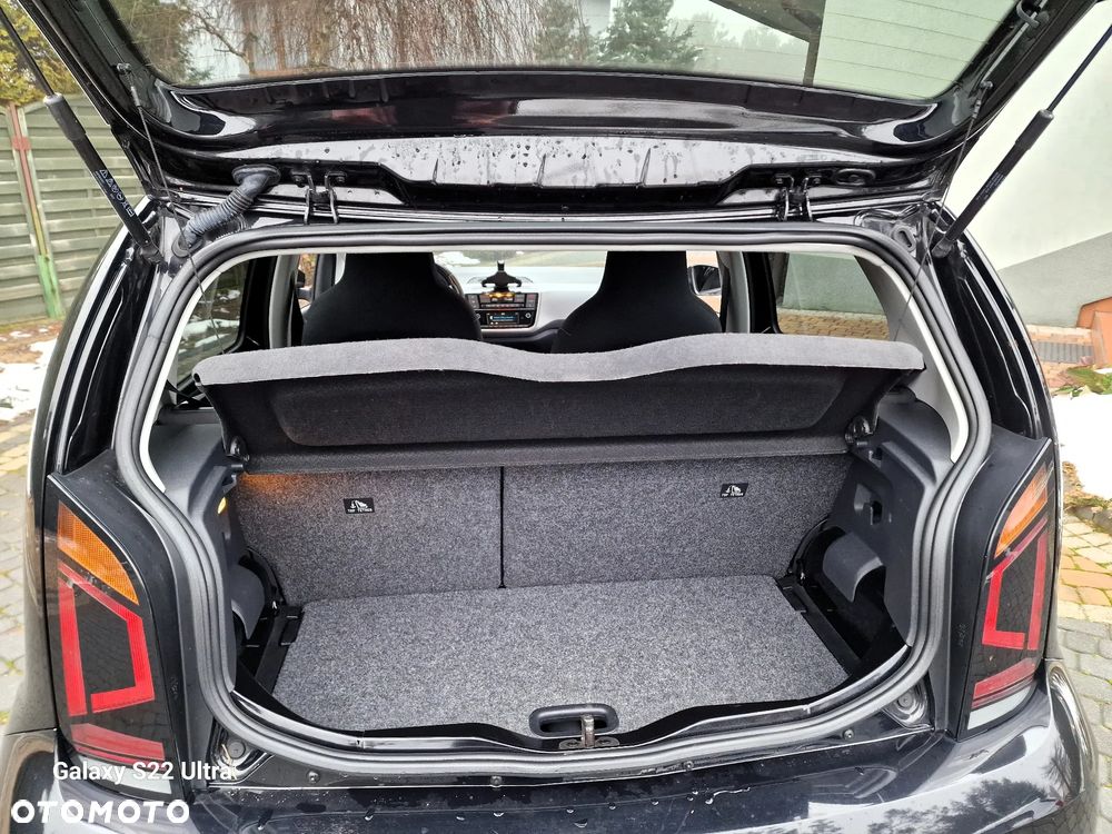 Volkswagen up! e-up - 13