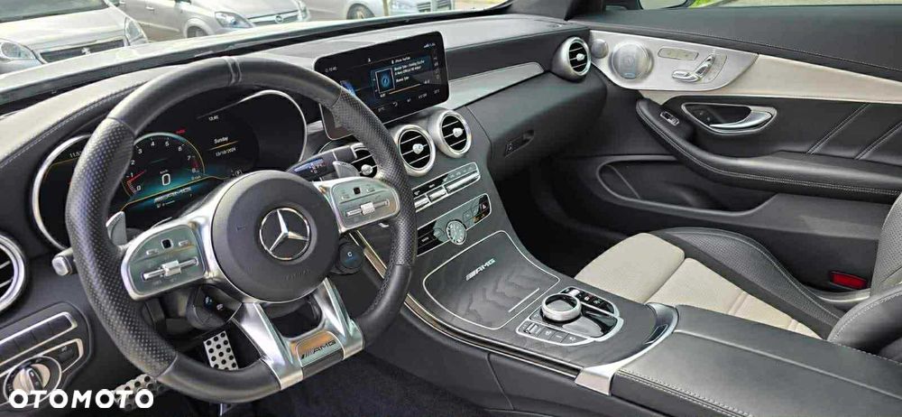 Mercedes-Benz Klasa C AMG 63 S Coupe AMG Speedshift MCT 9G - 12