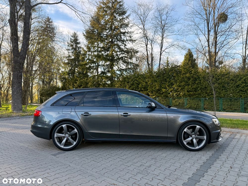 Audi A4 Avant 2.0 TDI DPF clean diesel S line Sportpaket - 32