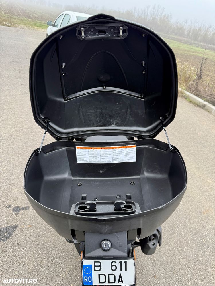 Yamaha Tricity 300 - 14