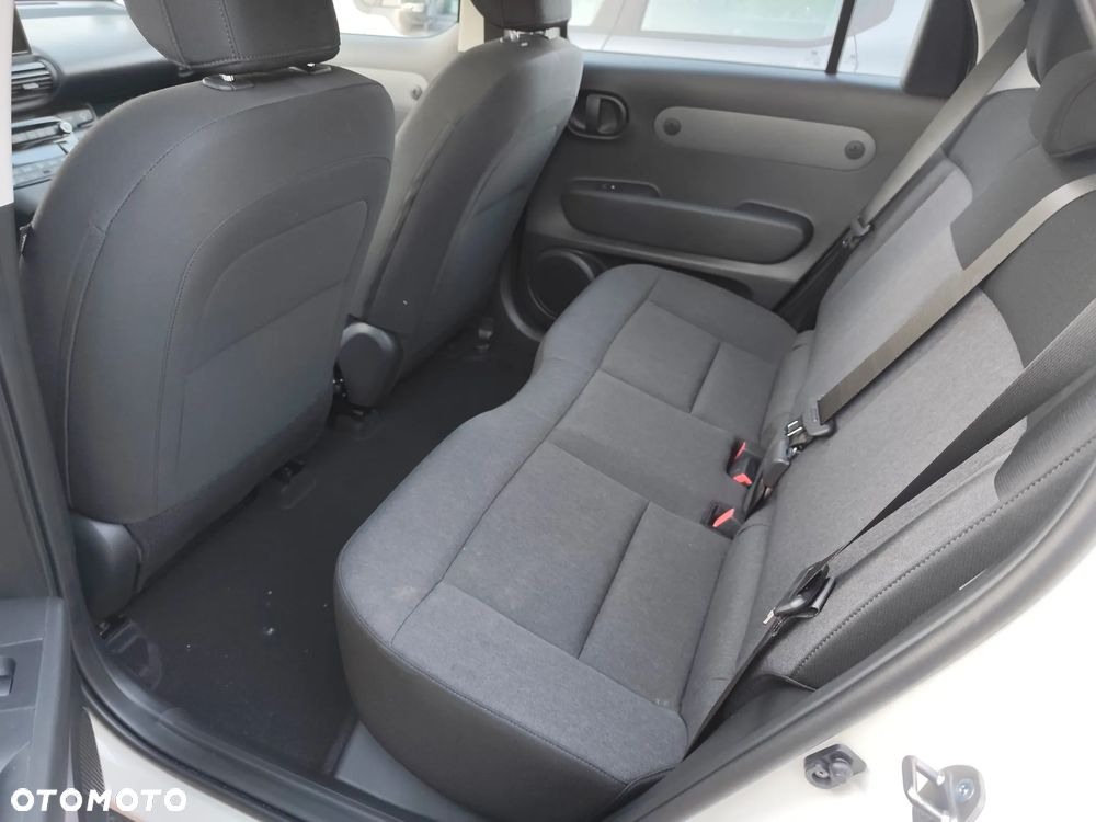 Hyundai Inster 42kWh Modern - 15
