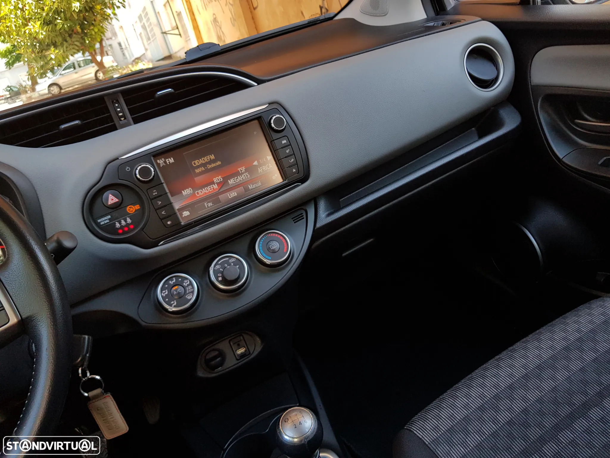 Toyota Yaris 1.4 D-4D Comfort+P.Style - 50