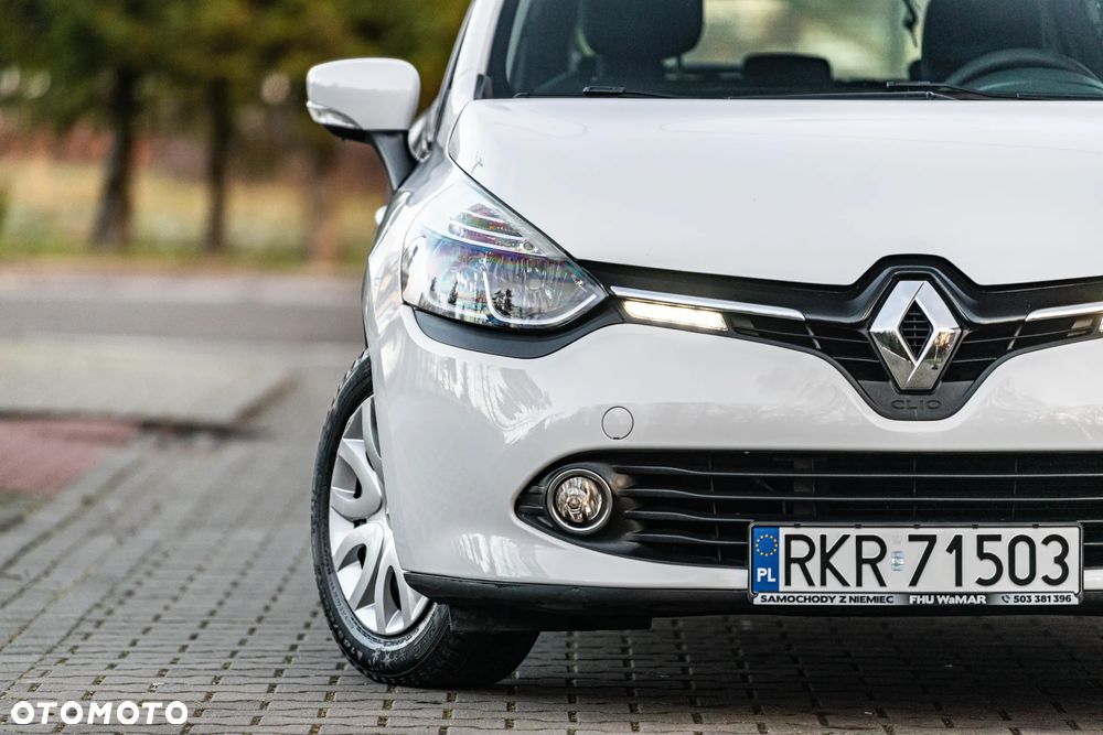 Renault Clio 1.2 16V 75 Life - 13