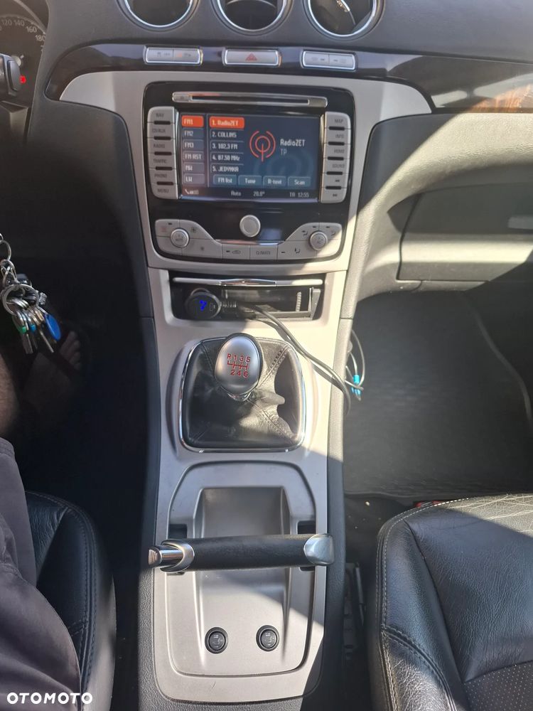 Ford Galaxy 2.0 TDCi Ghia - 13