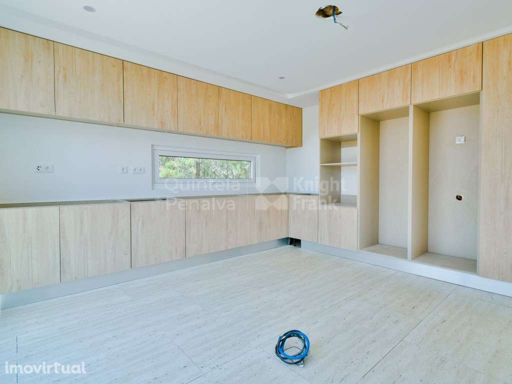 Moradia T4 com jardim e piscina em Torres Vedras - Grande imagem: 4/32