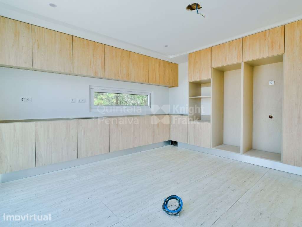 Moradia T4 com jardim e piscina em Torres Vedras - Grande imagem: 4/32