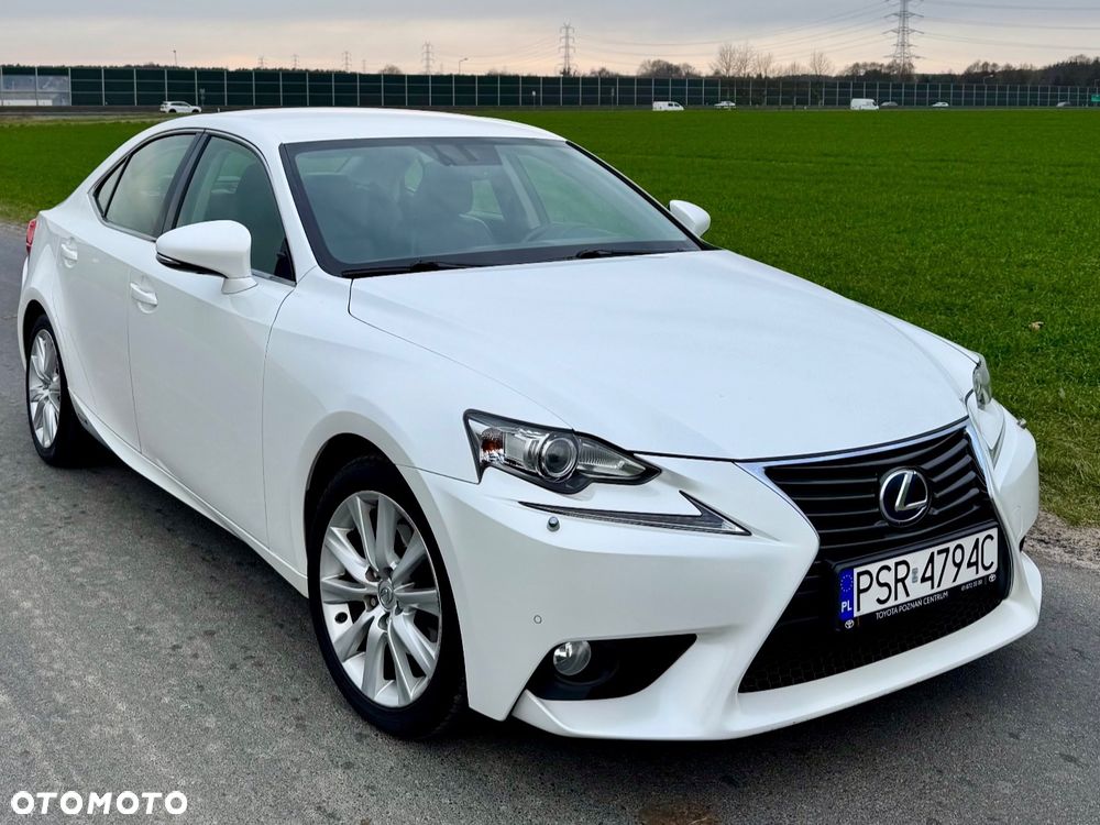 Lexus IS - 1