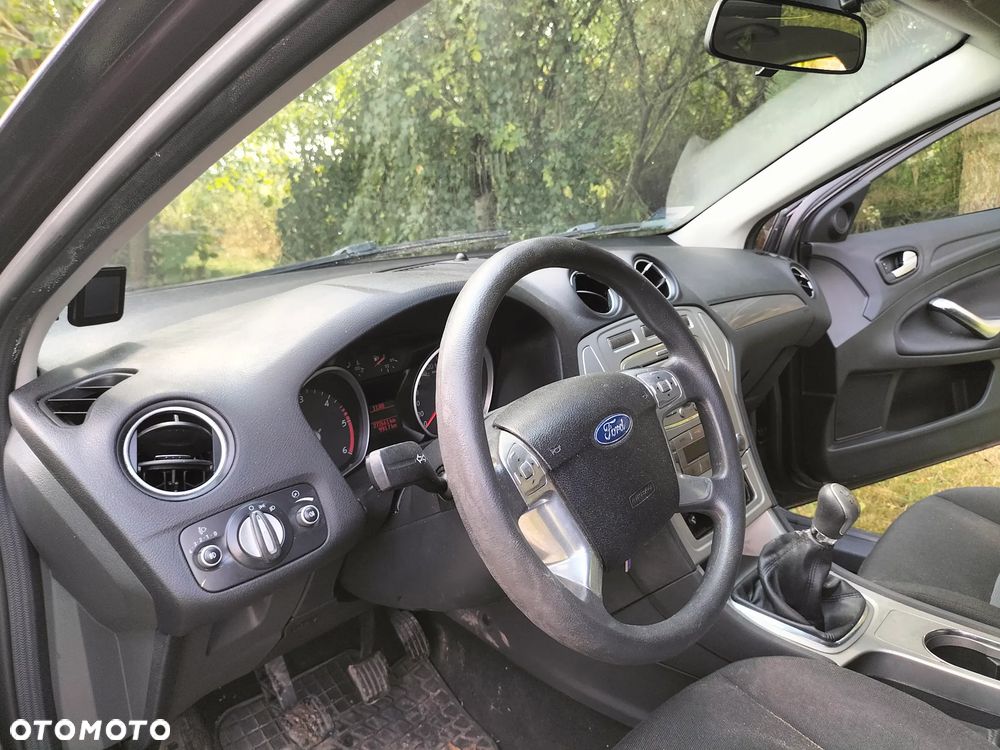 Ford Mondeo 1.8 TDCi Trend - 6