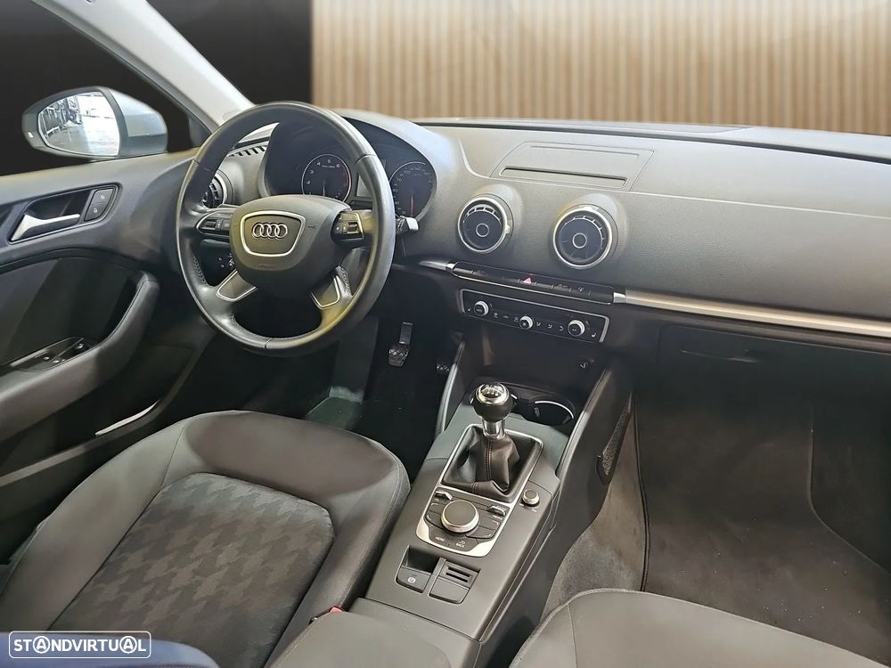 Audi A3 1.2 TFSI Attraction - 12